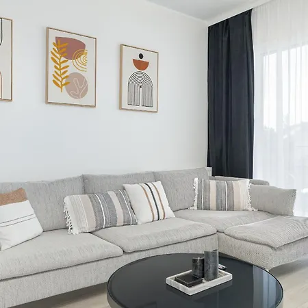 Family Apartment In Poznan With 2 Parking Spaces, 3 Bedrooms And Balcony By Noclegi Renters Esterno foto
