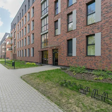 Family Apartment In Poznan With 2 Parking Spaces, 3 Bedrooms And Balcony By Noclegi Renters Esterno foto