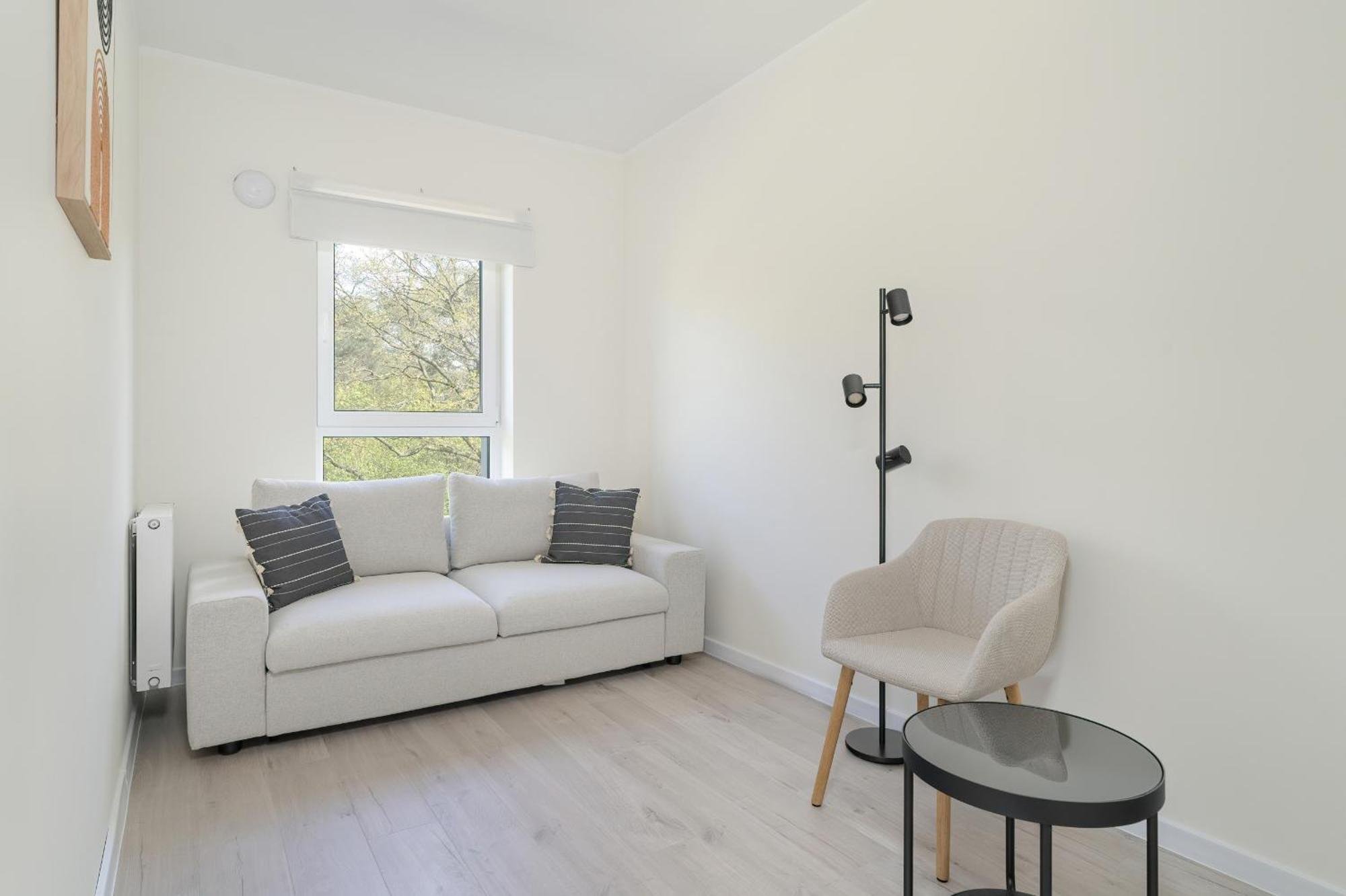 Appartamento Family In With 2 Parking Spaces, 3 Bedrooms And Balcony By Renters